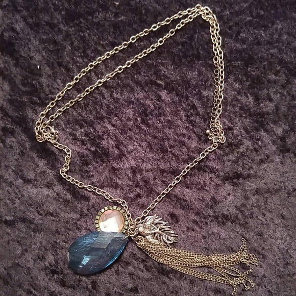 Necklace - Picture 2 of 3