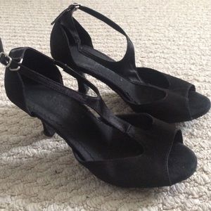 Professional black satin ballroom dance/salsa shoe