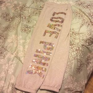 🎀Pink Victoria's Secret 🎀 Capri sweatpants