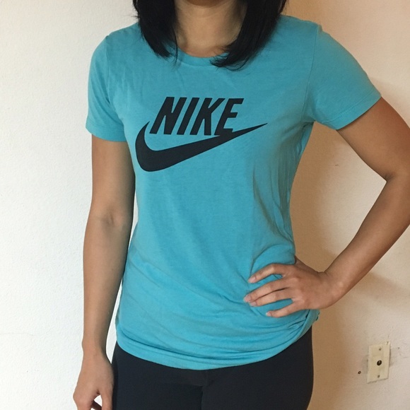 Nike Tee - Picture 2 of 2