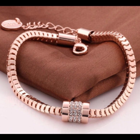King Jewelry - Cute rose gold bracelet.