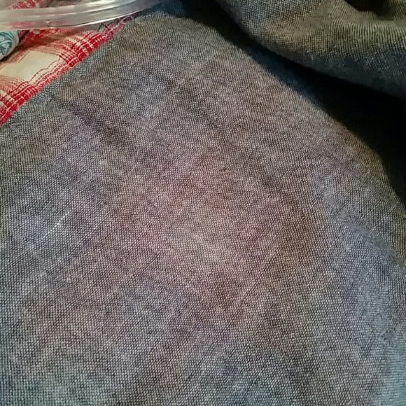 Plaid button down size medium - Picture 4 of 4