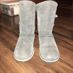 Grey bear paw boots