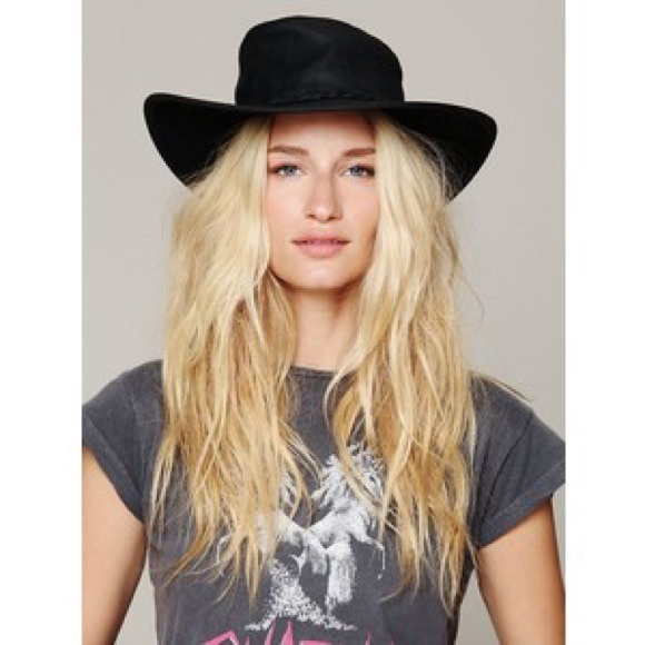 minnetonka folding hat