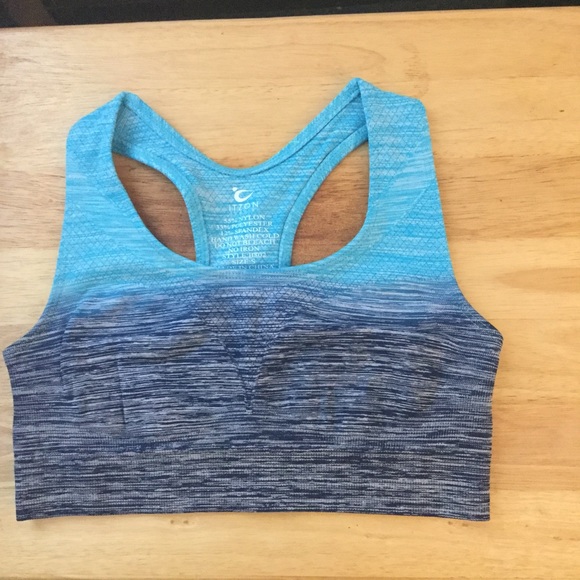 Pretty Blue ombré sports bra - Picture 3 of 4
