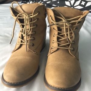 Beige combat boots
