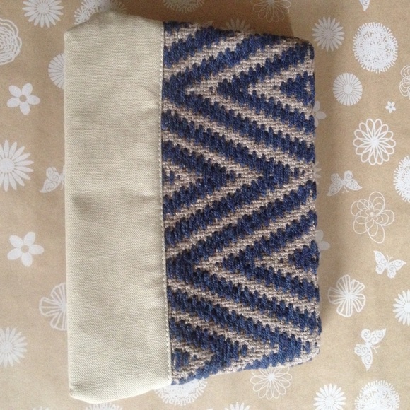 Chevron Clutch!!