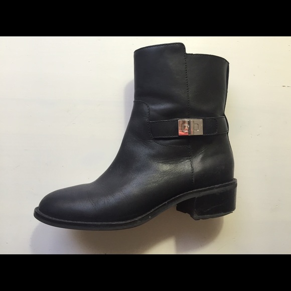 Cole Haan / Boots /Size 6 /Black color