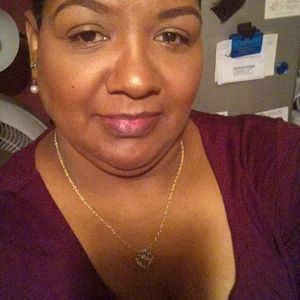 Meet your Posher, Gina