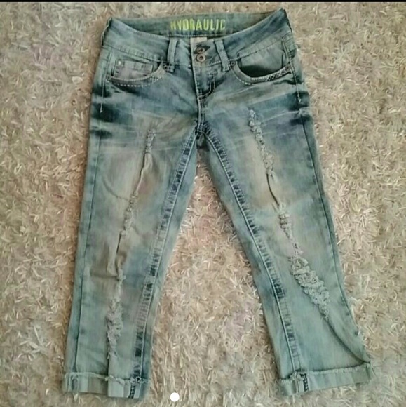 NWOT distressed Hydraulic capri's