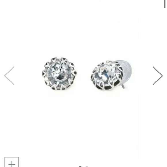 Vintage stud earrings