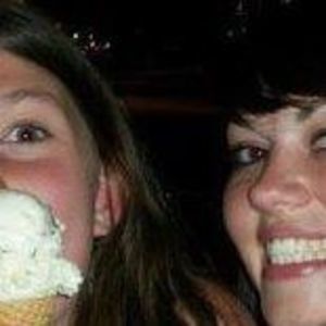 Meet your Posher, Hillary