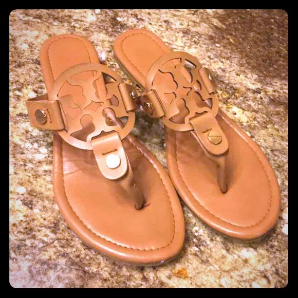 Super cute tan sandals - size 6/6.5