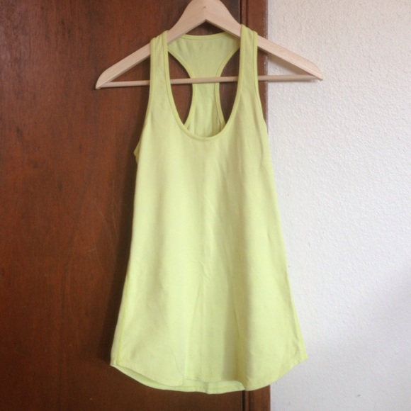 Lululemon top