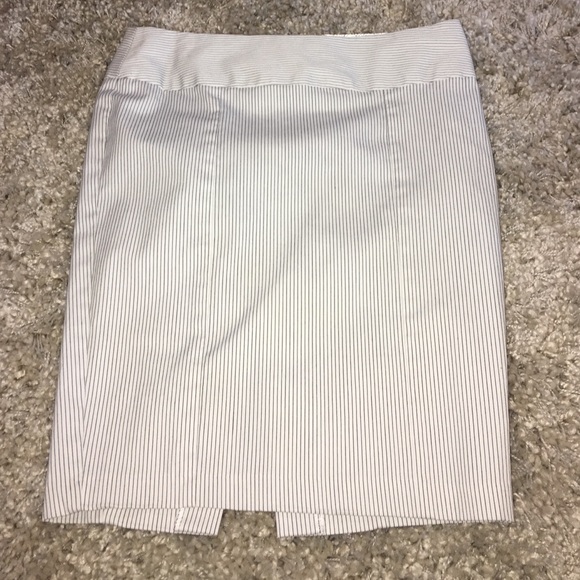 Black and white striped pencil skirt