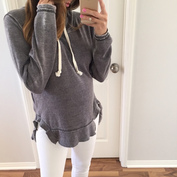 Sweaters - SOLD OUT • Grey Super Cozy Sweatshirt