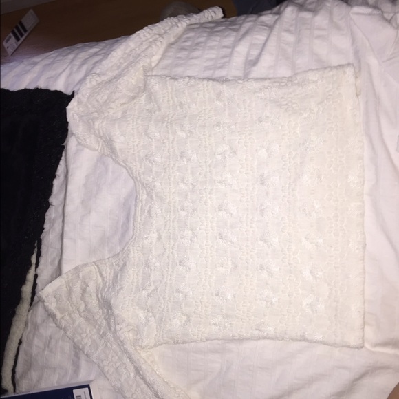 Hollister crop top