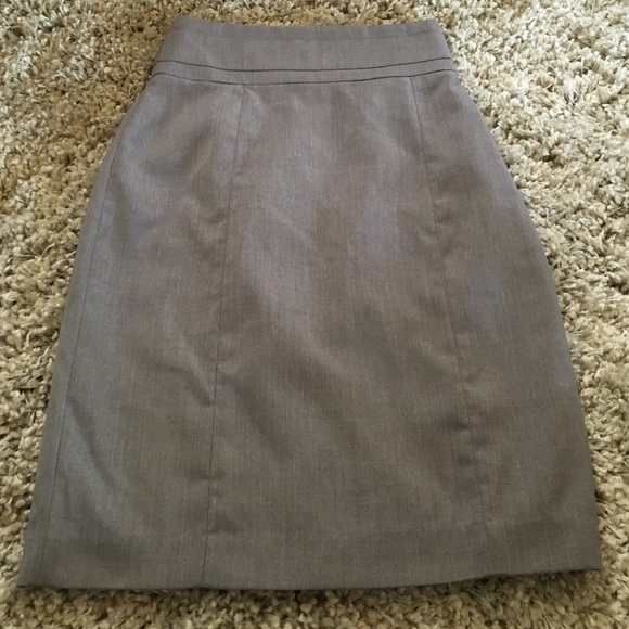 H&M grey pencil skirt