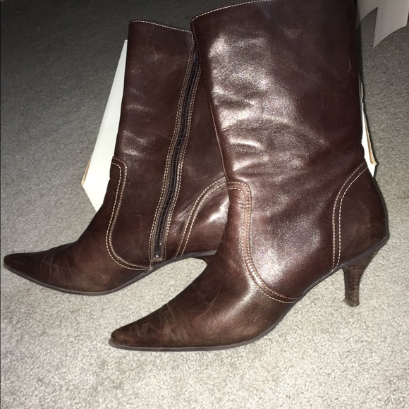 Women's shoes