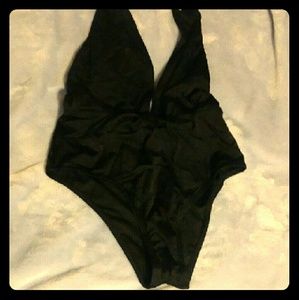 NWOT VS one-piece swimsuit with metal neckband