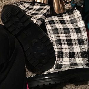 Brand new rain boots