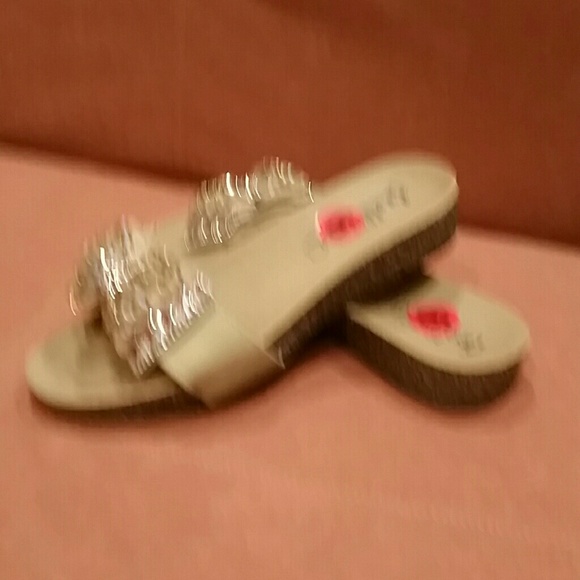 DONATED - Picture 3 of 3