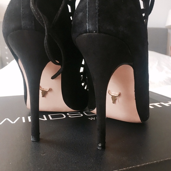 Bundled / - Picture 4 of 4