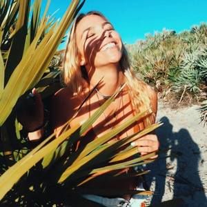 Meet your Posher, Brianna