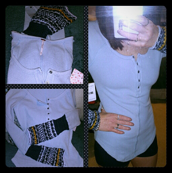 Lovely Free People thermal w/ navy knit cuff
