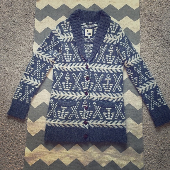 Hollister Wool Sweater Grey w/White design SZ M