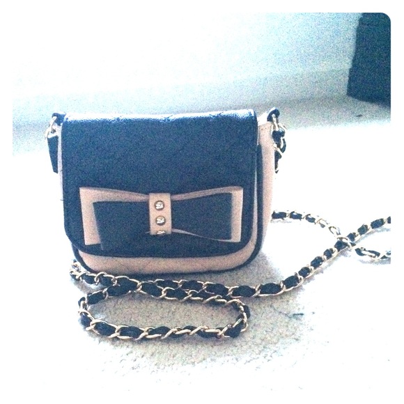 Aldo Body cross purse