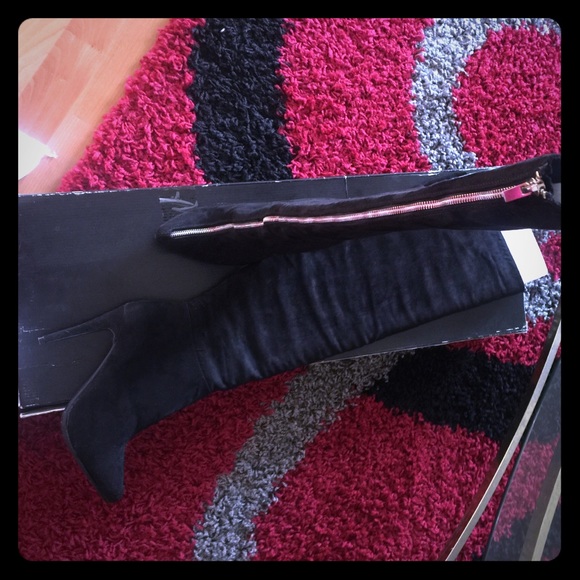 Heeled boots