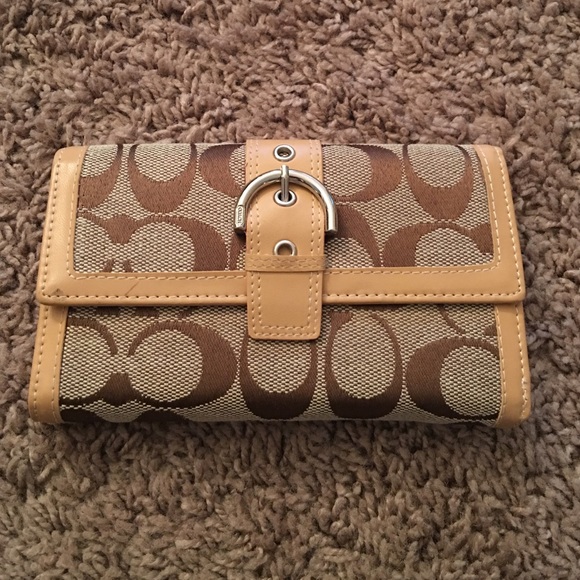 Coach wallet