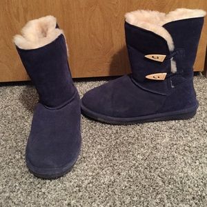 Bearpaw boots!