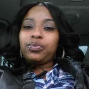 Meet your Posher, Shana