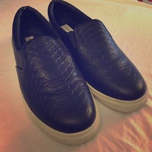 Faux crocodile sneakers