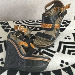 Mossimo weaved platform wedges