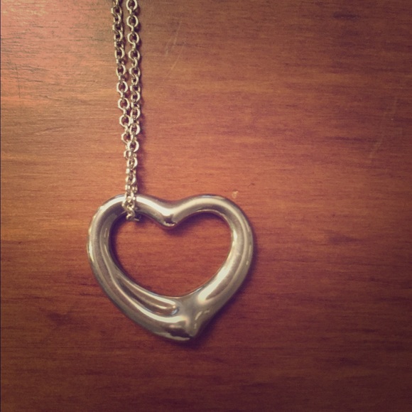 Tiffany & Company, small heart necklace