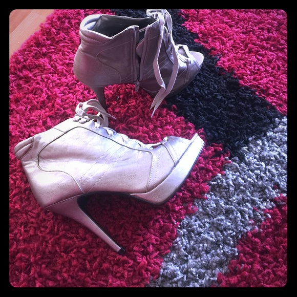 Ankle boots 👠👠Worn once