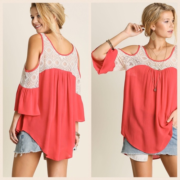 ❗️Hold for @ladyvol46 Lace Love Cold Shoulder Top - Picture 2 of 3