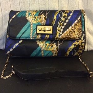 Medium Aldo clutch 💥 great buy !