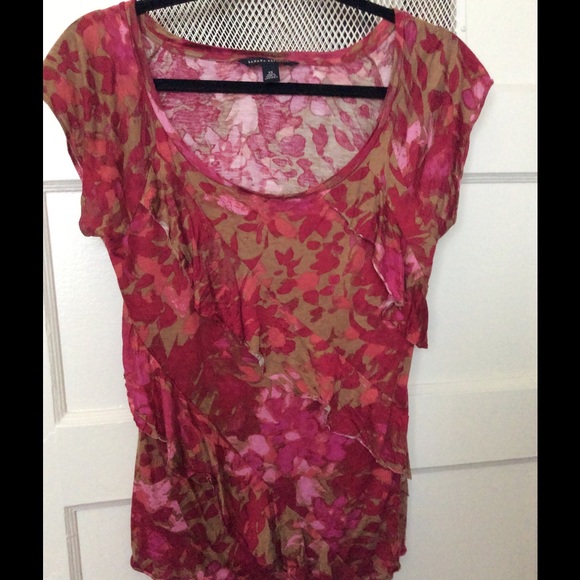XS Short sleeve top with diagonal Ruffles.