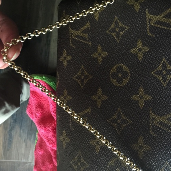 Louis Vuitton bag. Authentic - Picture 2 of 4