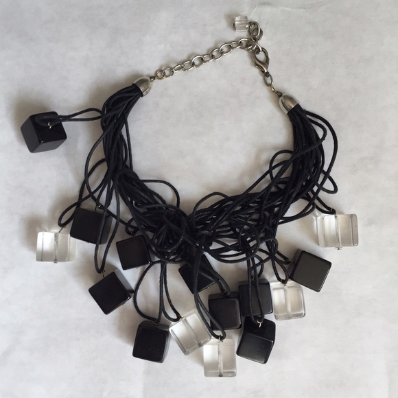 Funky Art Necklace. - Picture 4 of 4