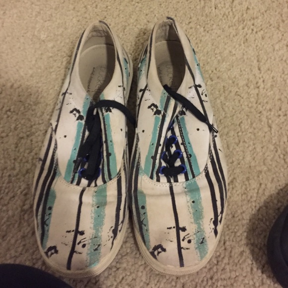 bucket feet shoes