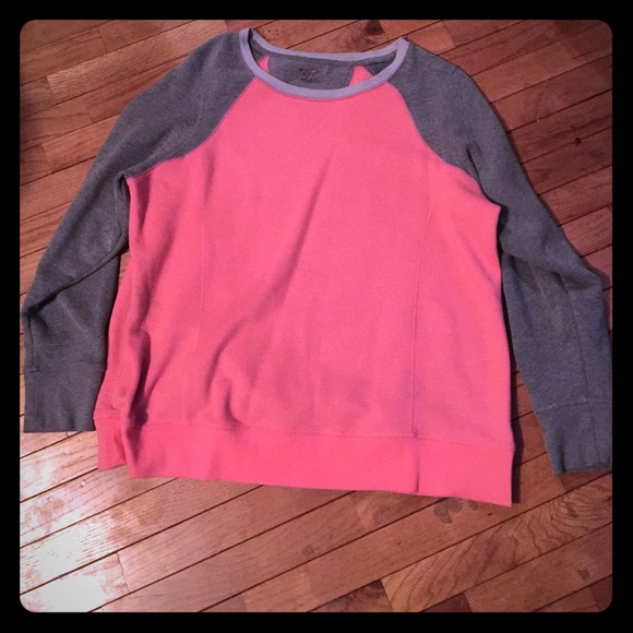 Tek Gear sweatshirt