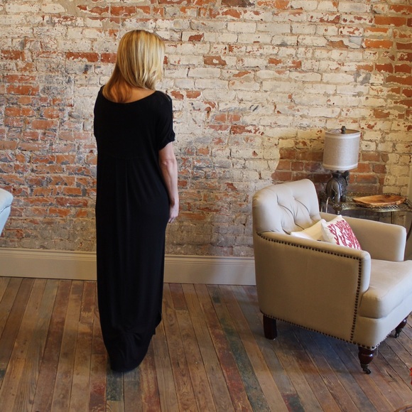 Black loose fit maxi dress with pockets - Picture 2 of 2