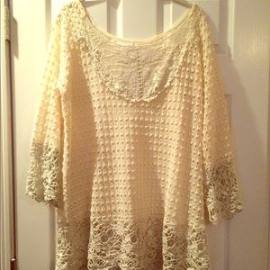 Cream colored lace top Umgee brand