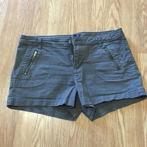 Gap shorts
