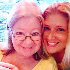 Meet your Posher, Debi